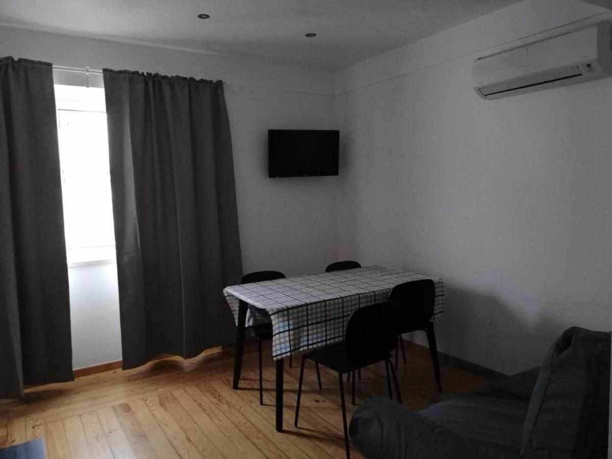 Apartamentos Internacional Коимбра Стая снимка